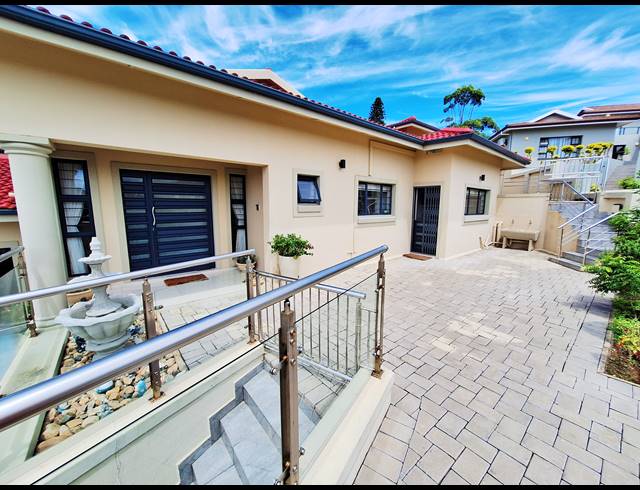 3 BEDROOM HOUSE FOR SALE IN SHELLY BEACH